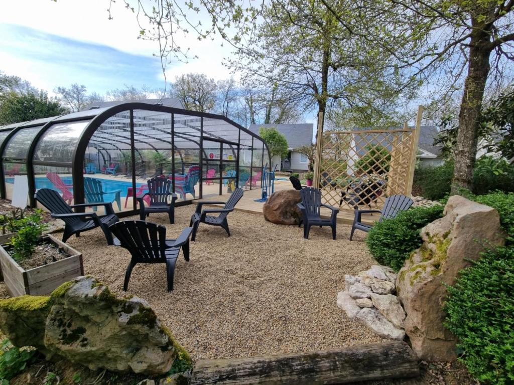 Les Chalets De Saumur, Piscine & Parc Boise, 100M Du Cadrenoir Eksteriør billede
