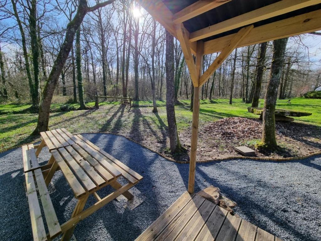Les Chalets De Saumur, Piscine & Parc Boise, 100M Du Cadrenoir Eksteriør billede