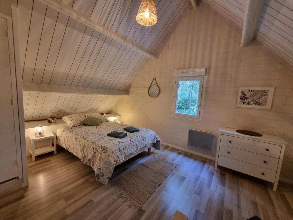 Les Chalets De Saumur, Piscine & Parc Boise, 100M Du Cadrenoir Eksteriør billede