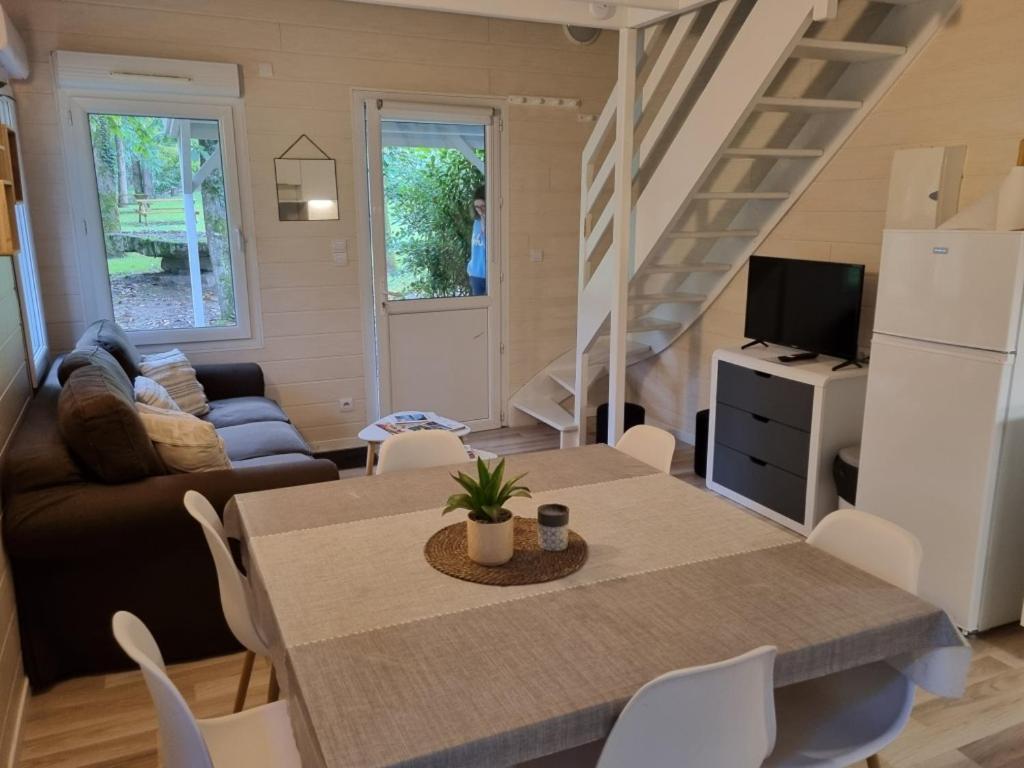 Les Chalets De Saumur, Piscine & Parc Boise, 100M Du Cadrenoir Værelse billede