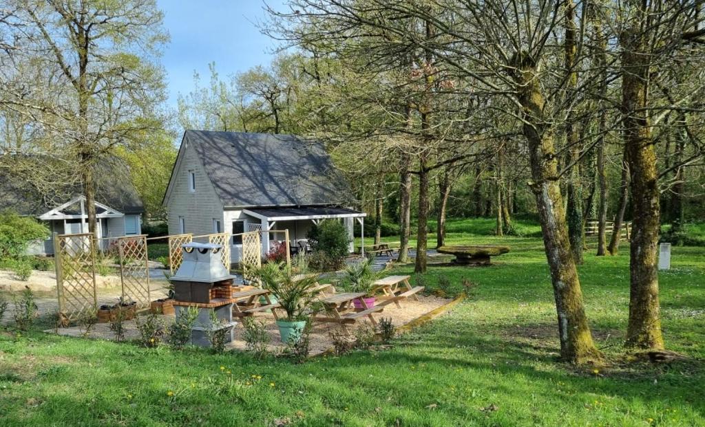 Les Chalets De Saumur, Piscine & Parc Boise, 100M Du Cadrenoir Eksteriør billede