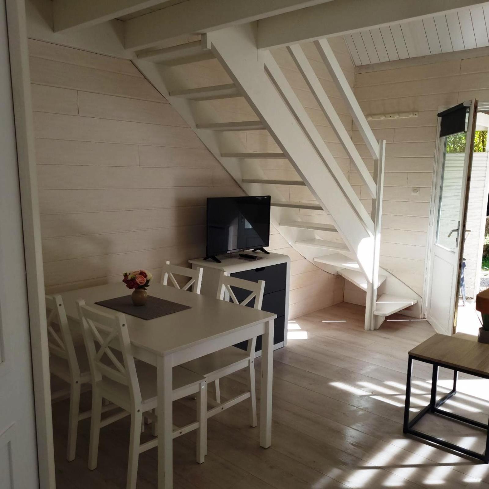 Les Chalets De Saumur, Piscine & Parc Boise, 100M Du Cadrenoir Værelse billede