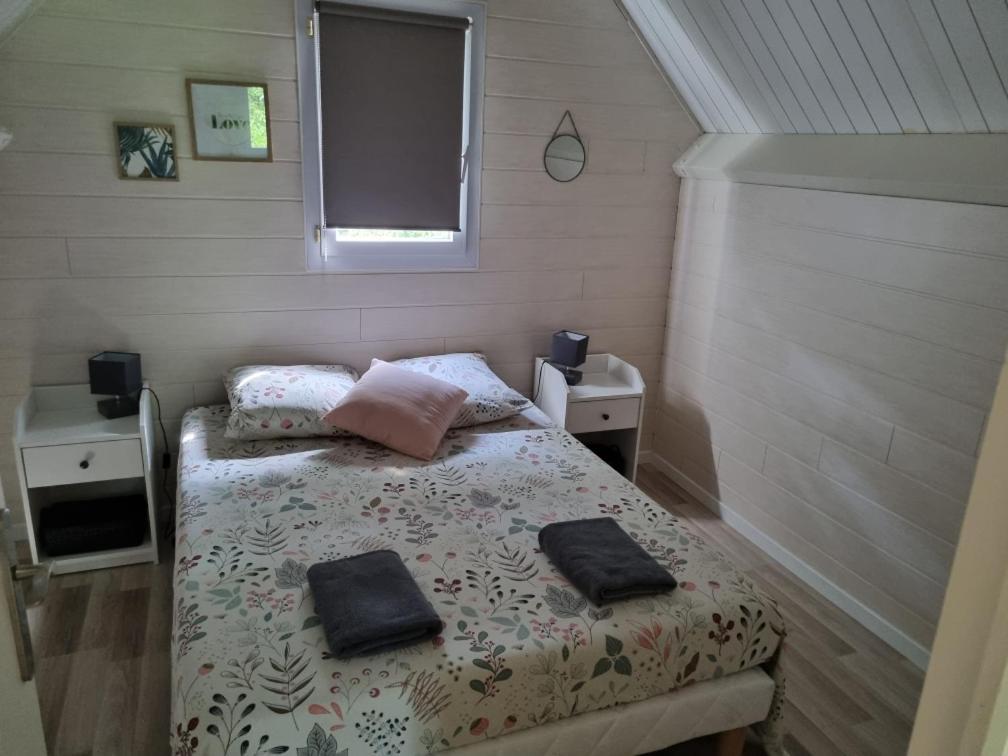 Les Chalets De Saumur, Piscine & Parc Boise, 100M Du Cadrenoir Eksteriør billede
