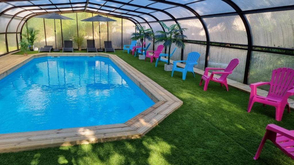 Les Chalets De Saumur, Piscine & Parc Boise, 100M Du Cadrenoir Eksteriør billede
